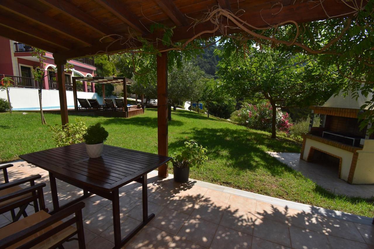 Corfu Resorts Apartments 佩雷卡斯 外观 照片